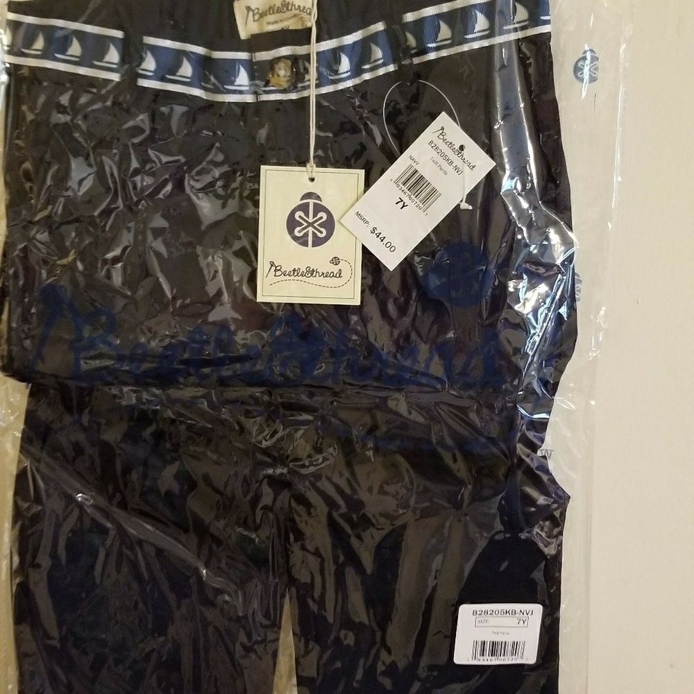 Bettle & thread boys shorts